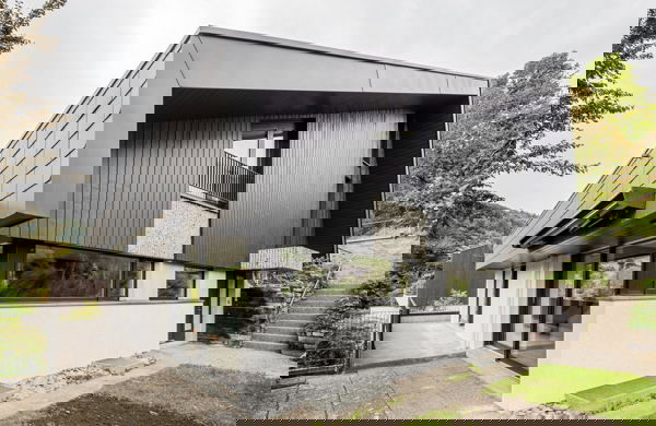 Einfamilienhaus Kerhrsatz (innere und äussere Malerarbeiten)